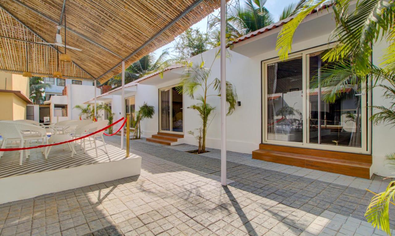 Hotel Treebo Code Red Morjim Esterno foto